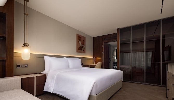 The Kunlun Hua Ting Hotel & Towers, Shanghai - Suite