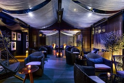 伦敦梅菲尔丽笙精选酒店 - 梅菲尔露台