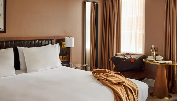 The May Fair, A Radisson Collection Hotel, Mayfair London - Collection Premium Room