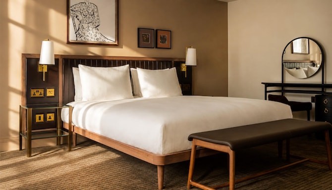 The May Fair, A Radisson Collection Hotel, Mayfair London - Collection Superior Room