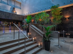 The May Fair, A Radisson Collection Hotel, Mayfair London - Meeting Room - Atrium