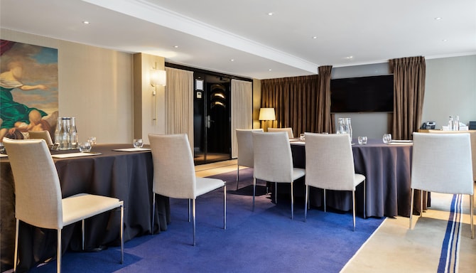 Private Room 7