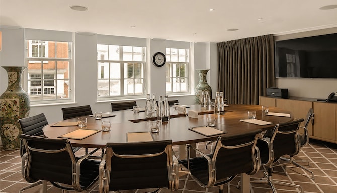 The May Fair, A Radisson Collection Hotel, Mayfair London - Meeting Room - Private Suite 4