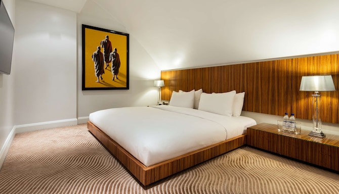 The May Fair, A Radisson Collection Hotel, Mayfair London - Duplex Suite