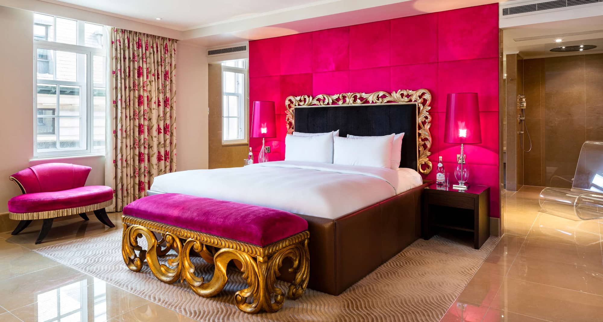 The May Fair, A Radisson Collection Hotel, Mayfair London - One Bedroom Signature Suite - Schiaparelli Suite