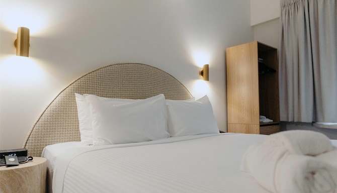 The Merchant Hotel, a member of Radisson Individuals - Standard Room King Bed