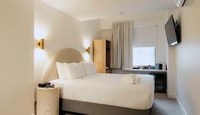 The Merchant Hotel, a member of Radisson Individuals - Standard Room King Bed