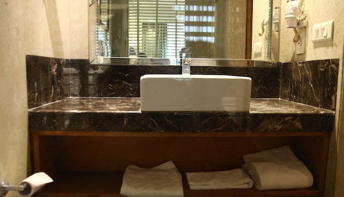 The Place Gurugram, a member of Radisson Individuals - Superior Room