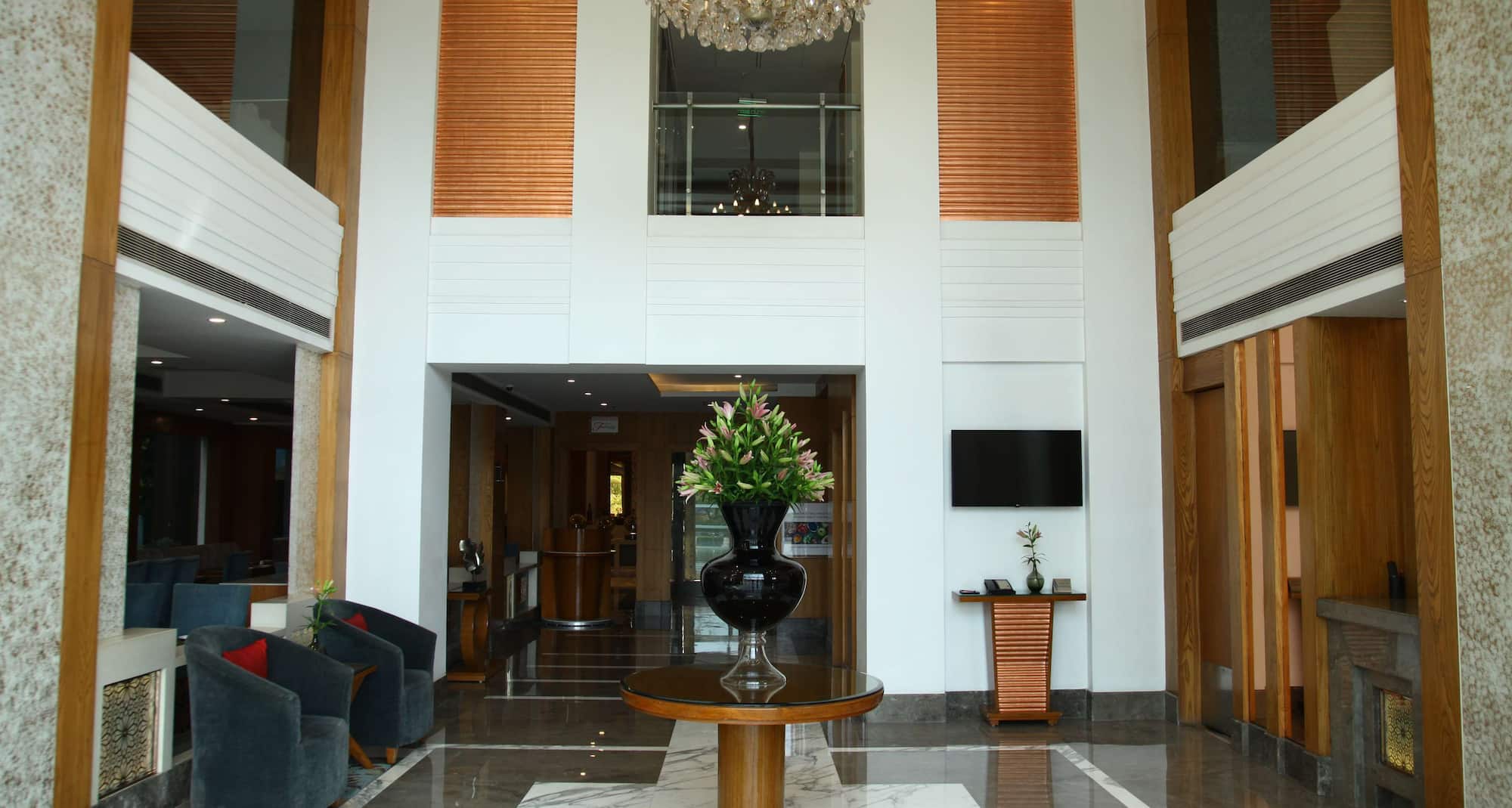 The Place Gurugram, a member of Radisson Individuals - Lobby