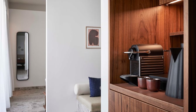 The Social Athens Hotel, a member of Radisson Individuals - Suite with Lycabettus view & terrace