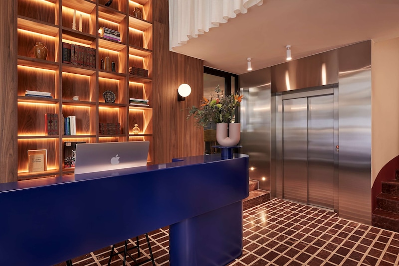 The Social Athens Hotel, a member of Radisson Individuals - Front Desk