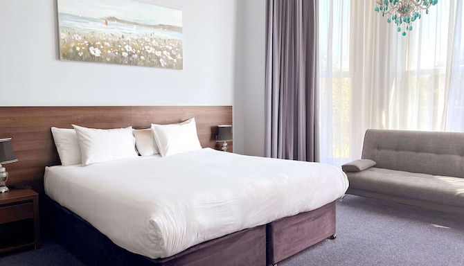 The View Hotel Folkestone, a member of Radisson Individuals - Standard Double Room