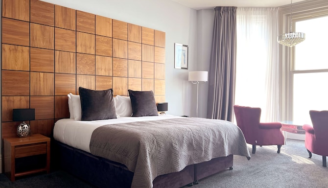 The View Hotel Folkestone, a member of Radisson Individuals - Junior Suite - Superking Bed