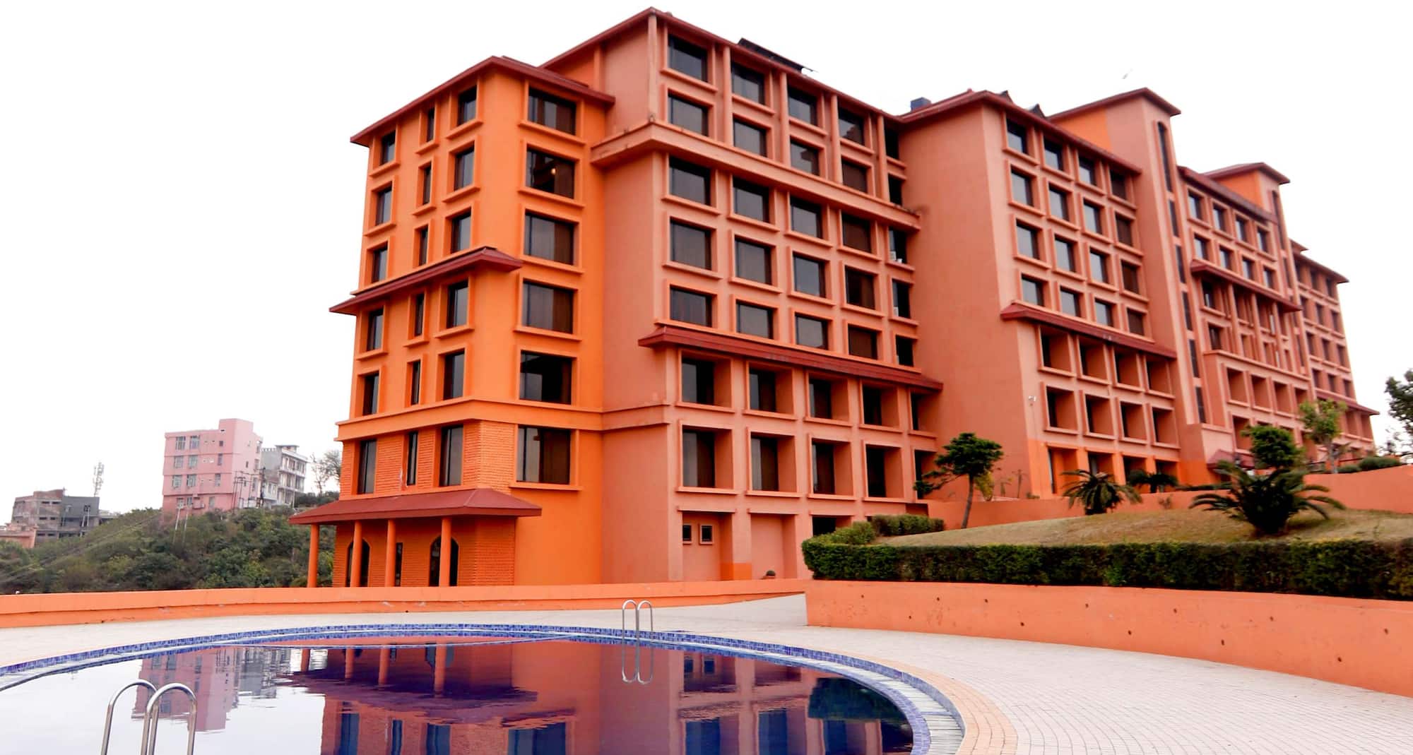 The White Hotel Katra, a member of Radisson Individuals - Exterior & pool