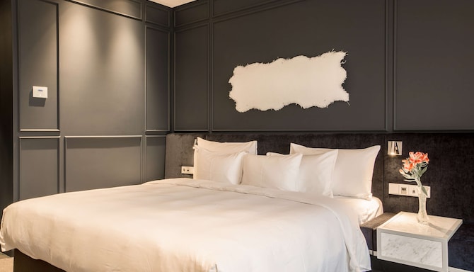 Tsinandali Estate, A Radisson Collection Hotel - Collection Room