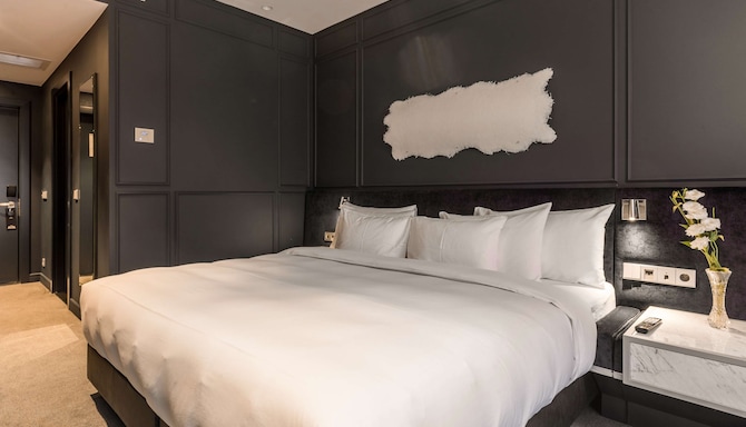 Tsinandali Estate, A Radisson Collection Hotel - Collection Room with terrace