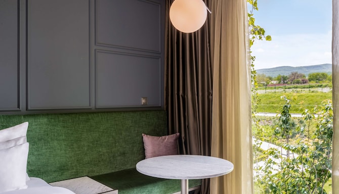 Tsinandali Estate, A Radisson Collection Hotel - Collection Room