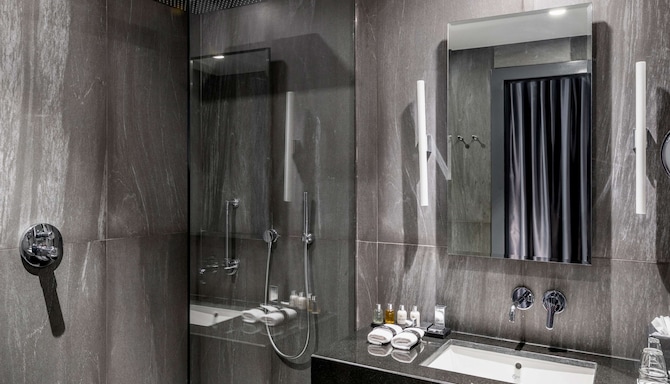 Tsinandali Estate - Collection Superior Room bathroom
