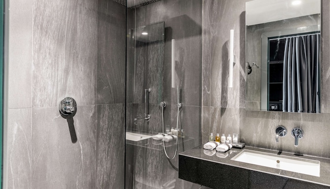 Tsinandali Estate - Collection Superior Room bathroom