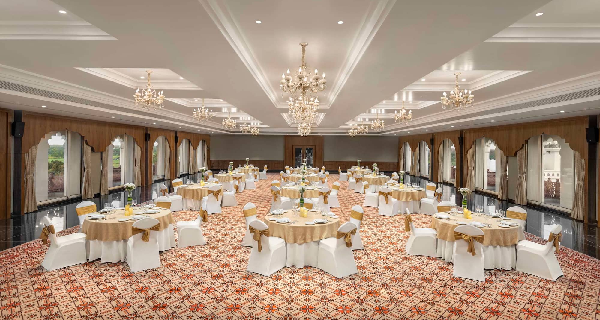 Uday Palace Navsari, a member of Radisson Individuals - Ballroom banquet set-up