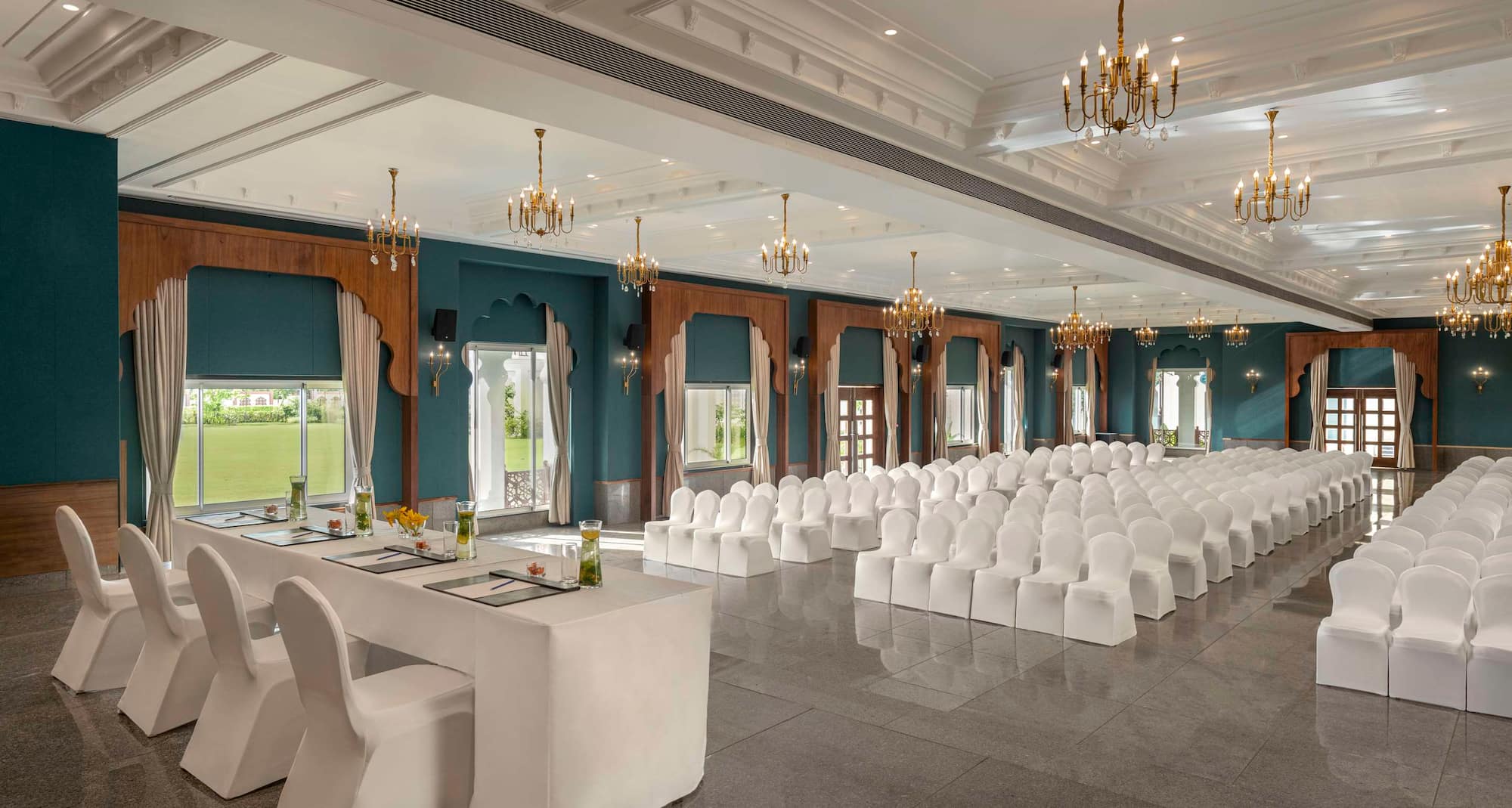 Uday Palace Navsari, a member of Radisson Individuals - Meeting room theatre set-up