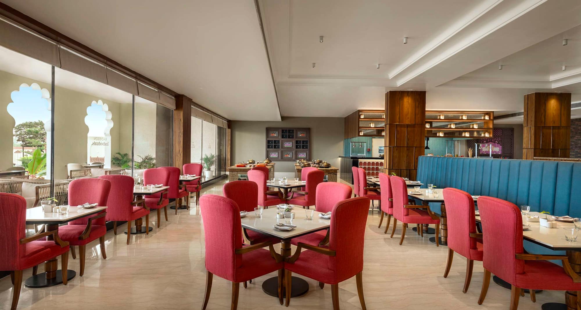 Uday Palace Navsari, a member of Radisson Individuals - Gulmohar Restaurant