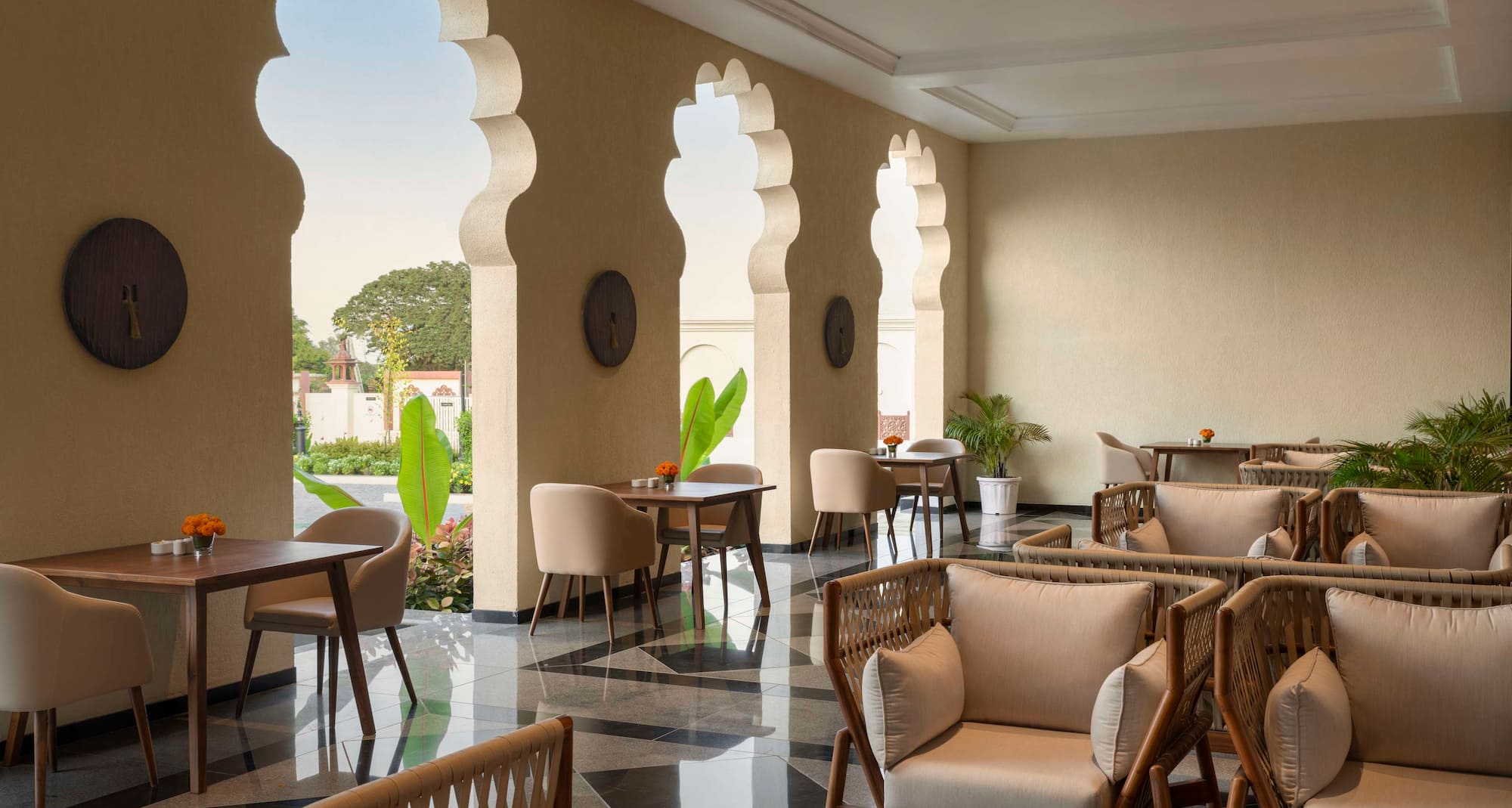 Uday Palace Navsari, a member of Radisson Individuals - Gulmohar Alfresco Restaurant