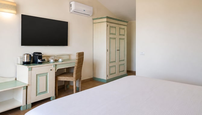 Veridia Resort Sardinia, a member of Radisson Individuals - Habitaciones/Alojamientos