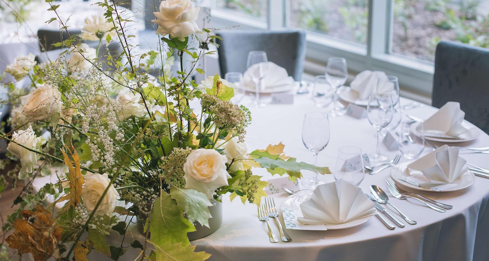 Banquet table set up - Banquet table set-up