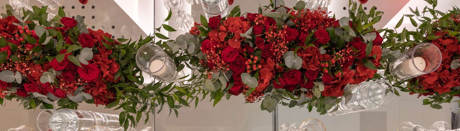 Weddings - RED wedding table décor