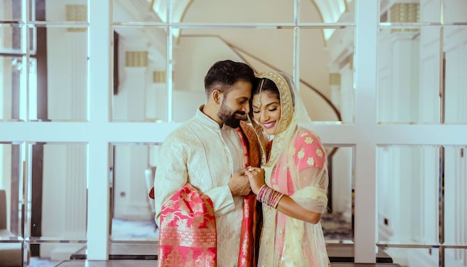 Weddings - Bride and Groom portrait