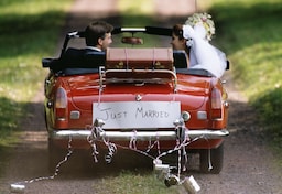 Weddings - Just Married Car