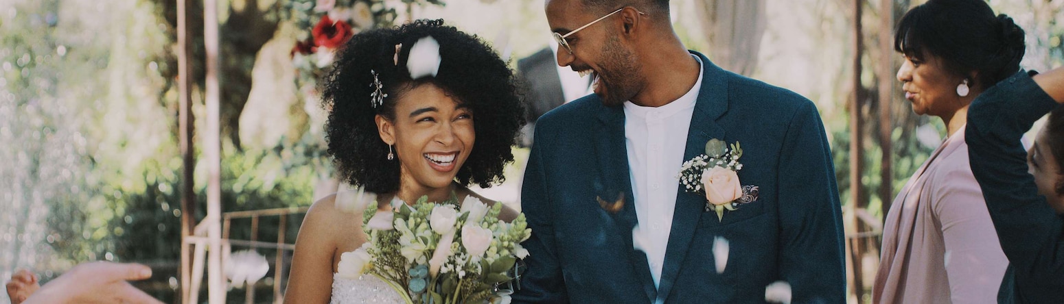 Weddings - Newlywed couple